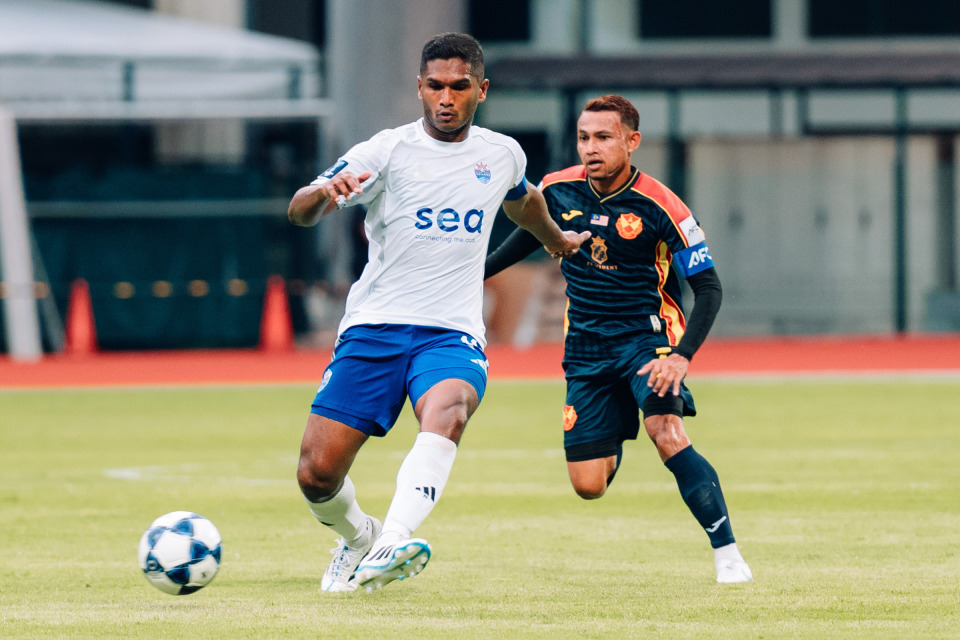 谷联队, 哈里斯说, 上竞争 谷联队, 哈里斯说, 上竞争