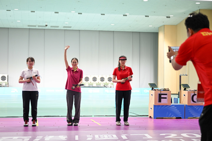 选手陈佳, 步手枪, 被视为冠军